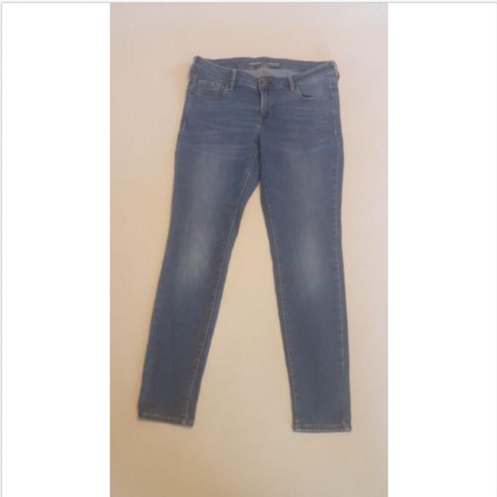 Old Navy Rockstar Mid Rise Skinny Jeans